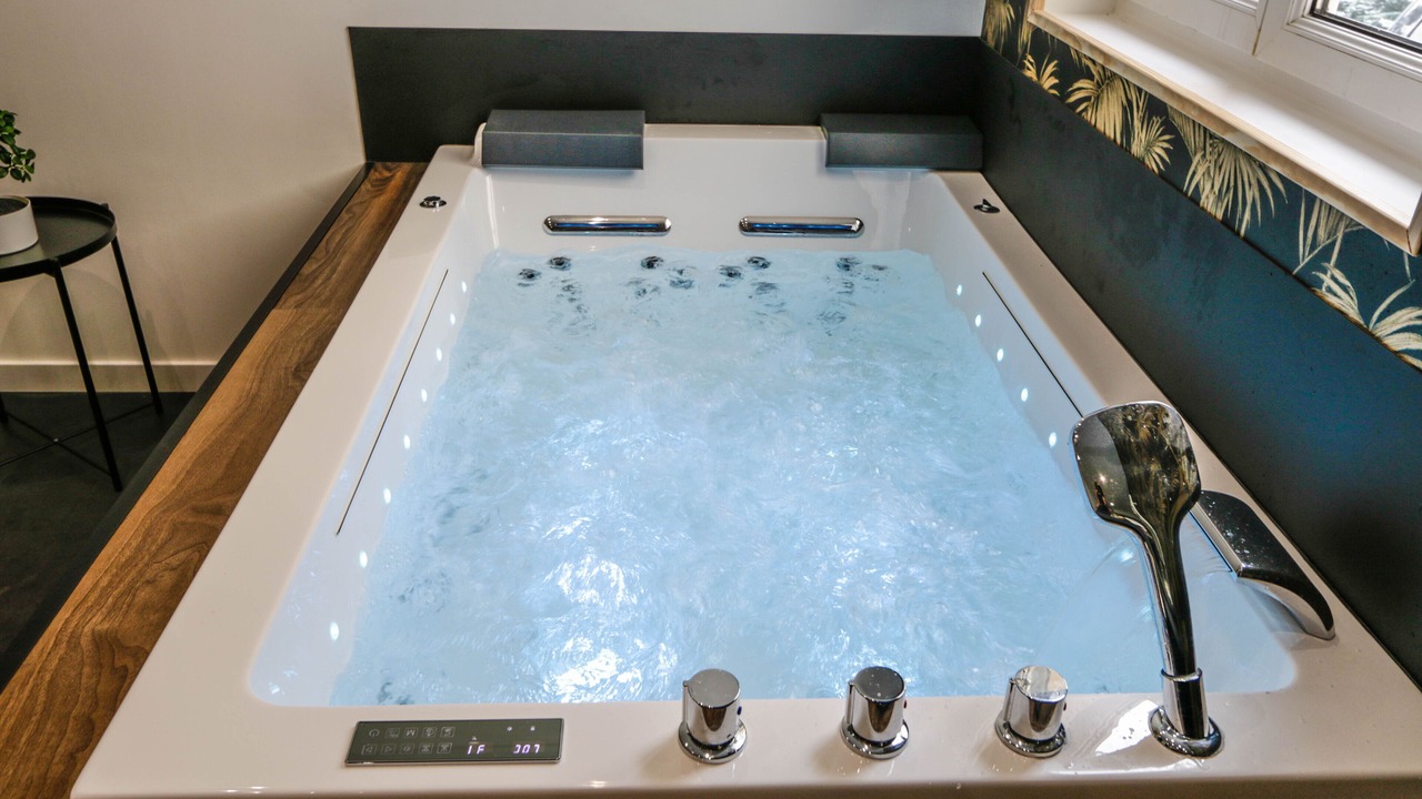 Photo of Bathroom in Pontavert