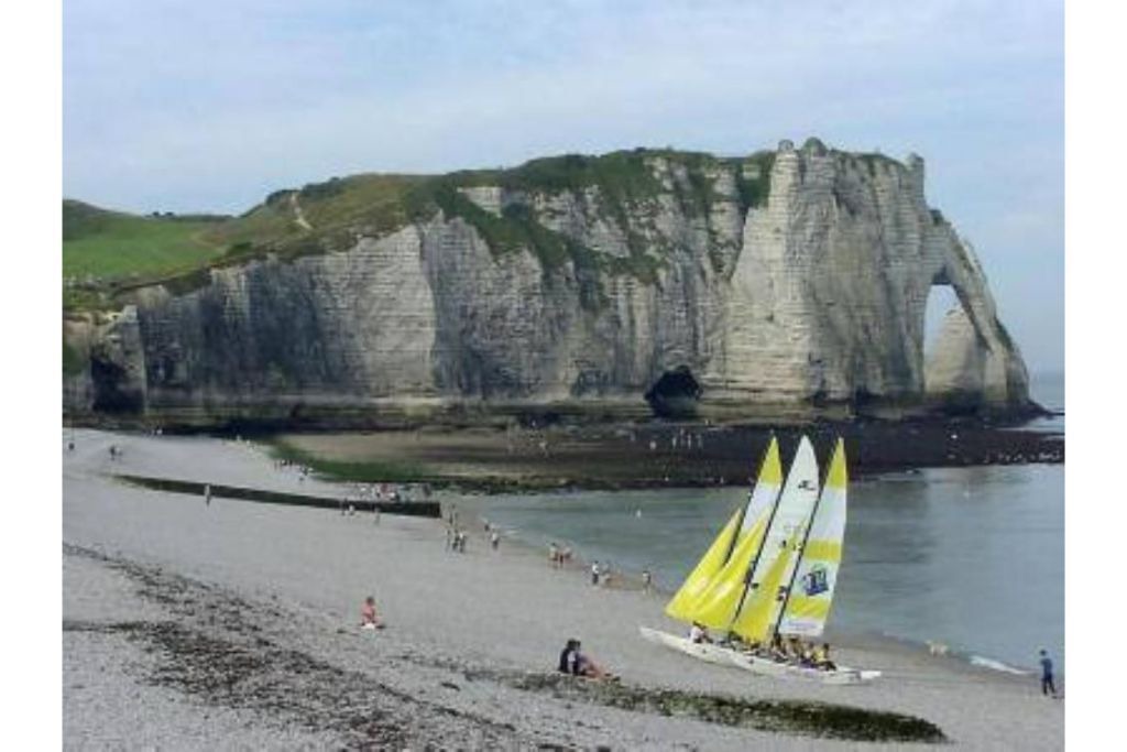 Photo of Others in Etretat