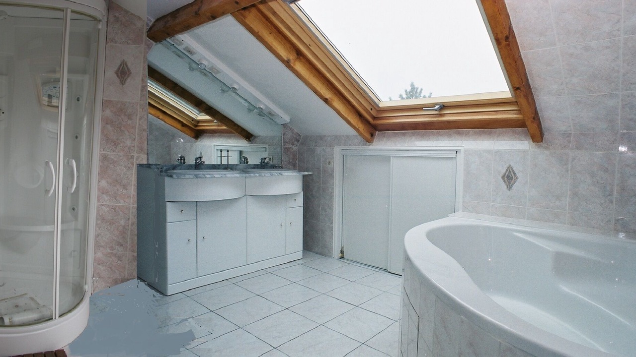 Photo of Bathroom in Etretat