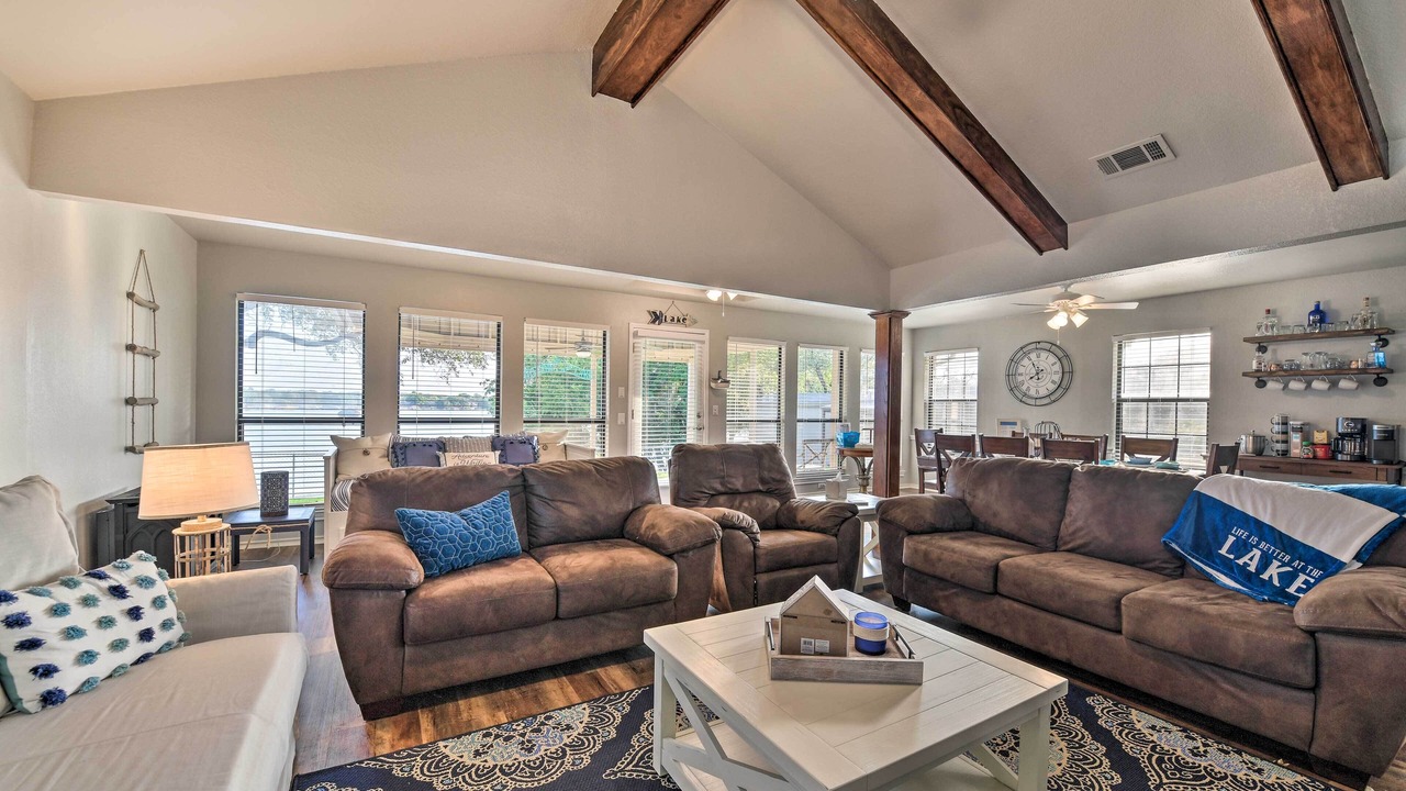 Photo of Bedroom in Granbury