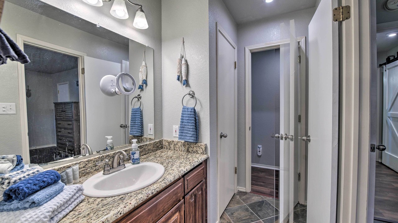 Photo of Bathroom in Granbury