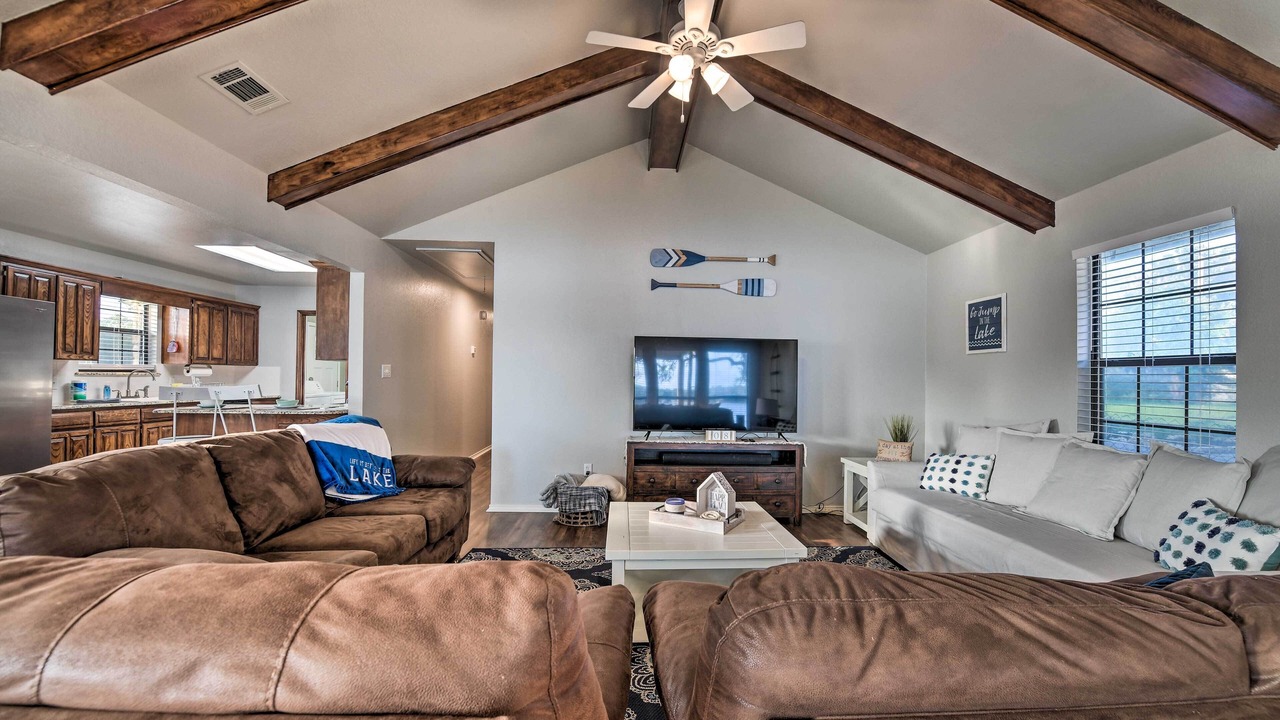 Photo of Bedroom in Granbury