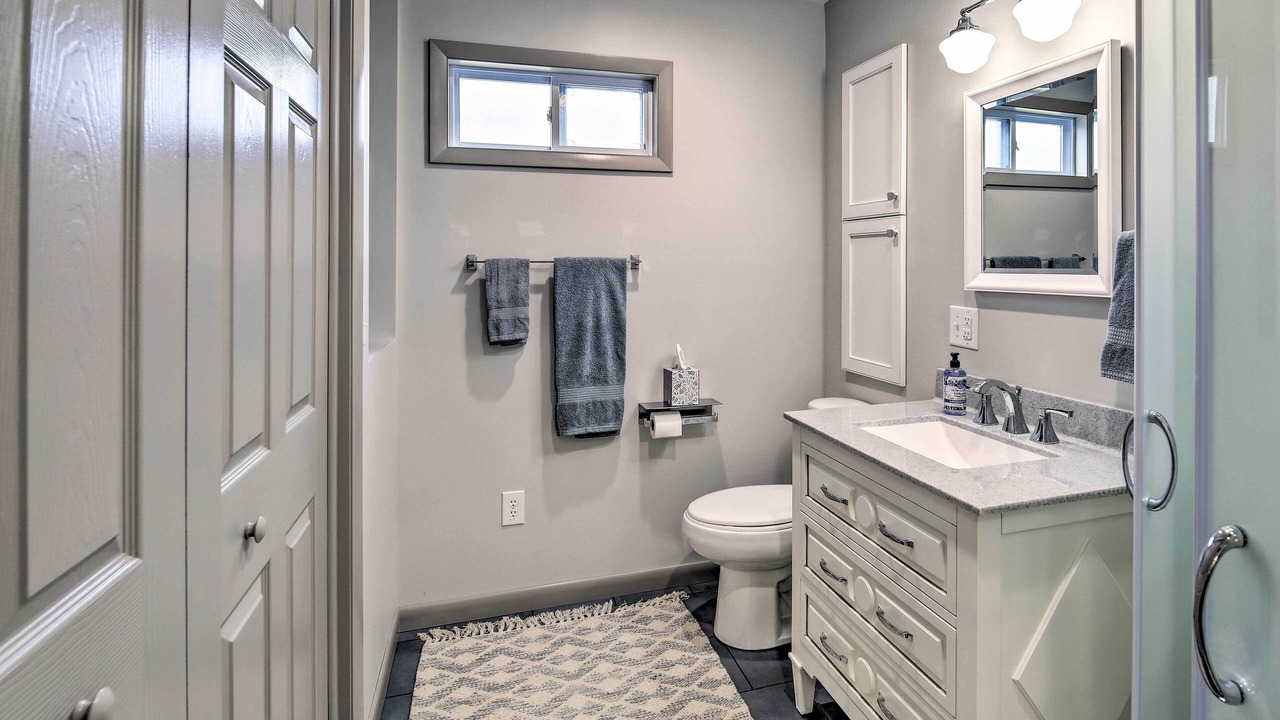 Photo of Bathroom in Elizabethton