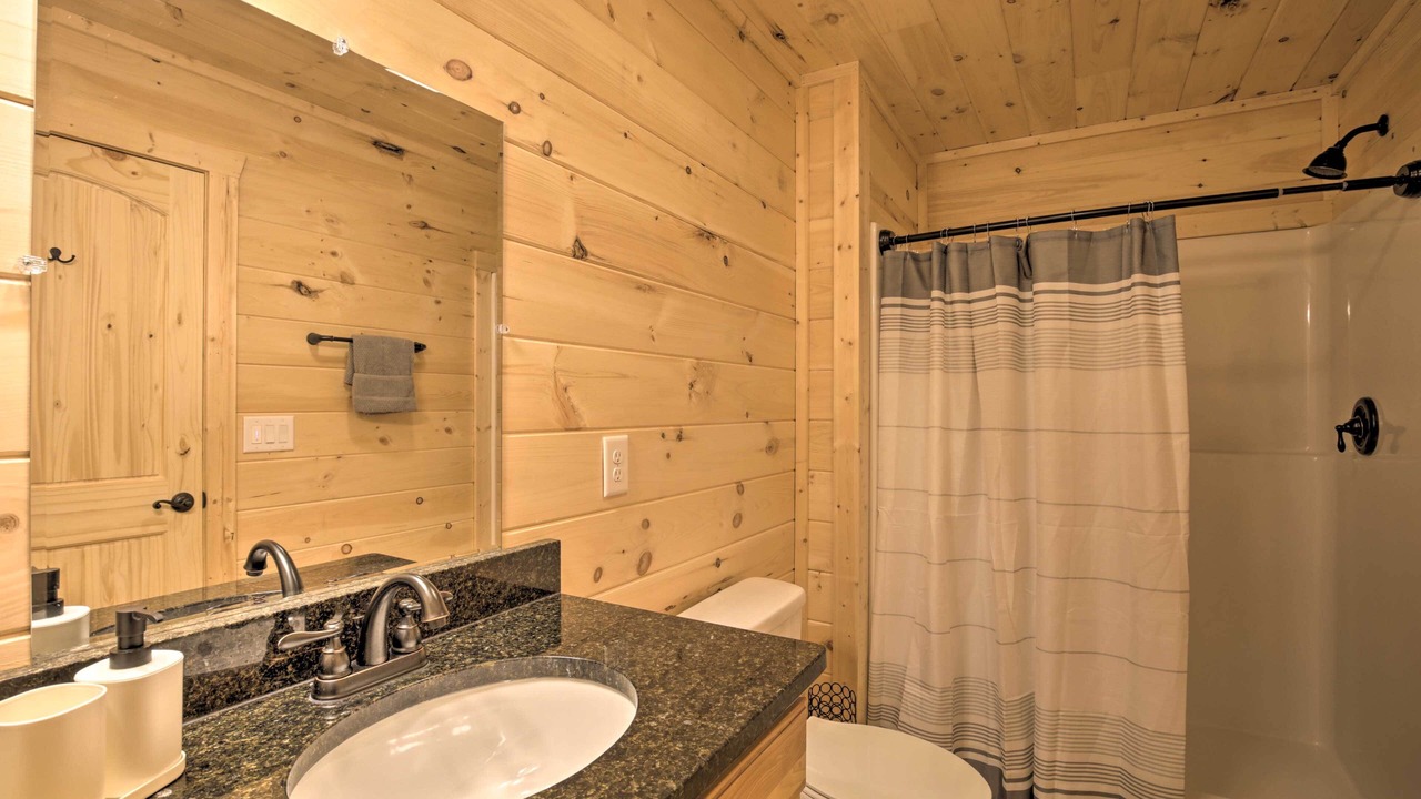 Photo of Bathroom in Murphy