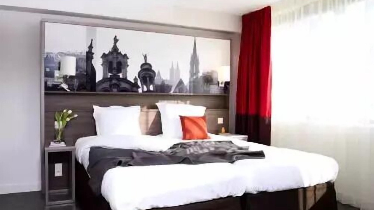 Photo of Bedroom in Caen City Centre