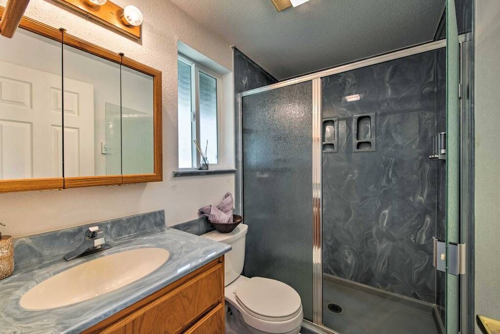 Photo of Bathroom in Gold Bar