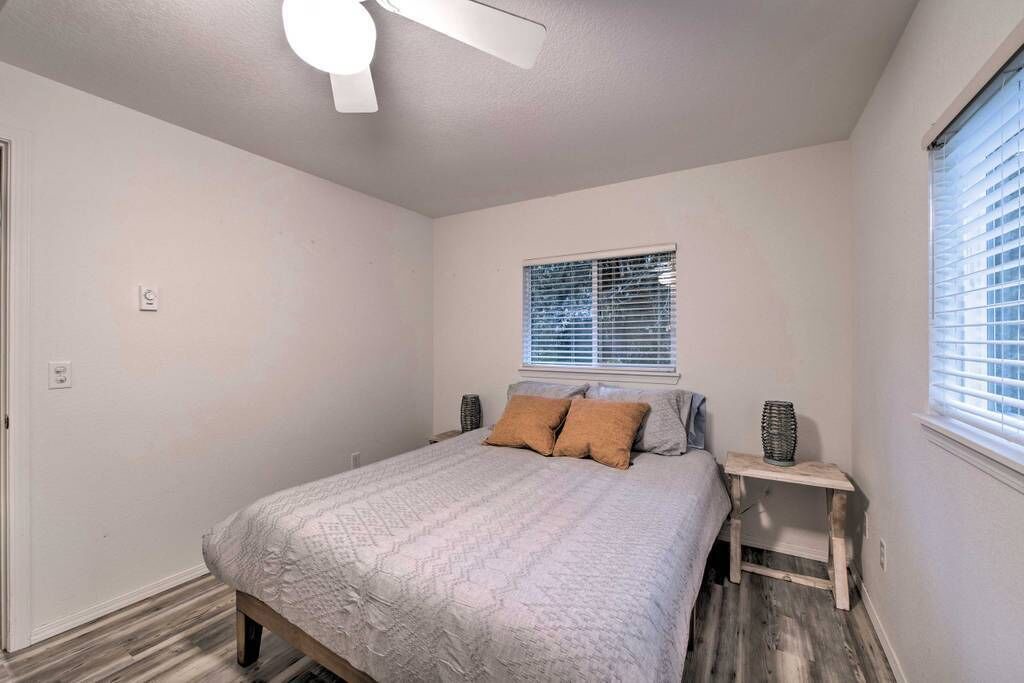 Photo of Bedroom in Gold Bar