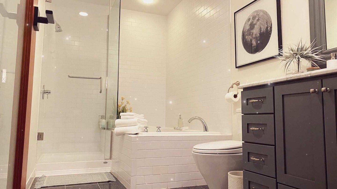 Photo of Bathroom in Downtown St. Louis