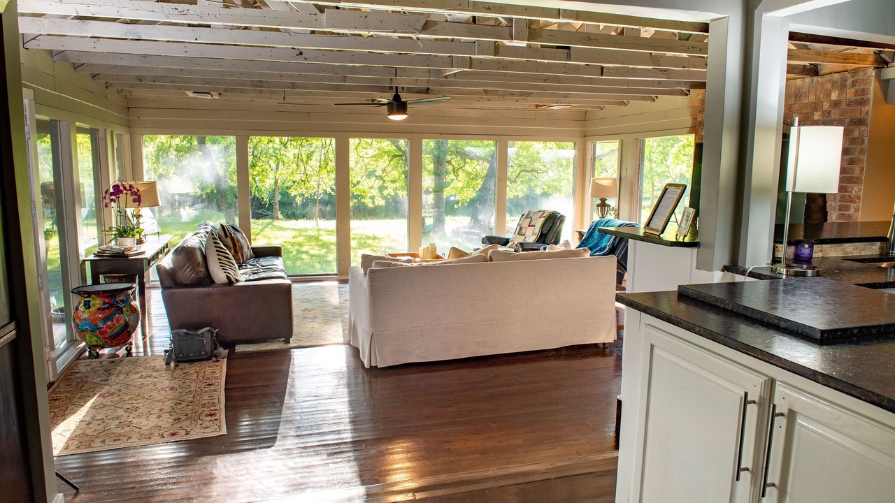 Photo of Livingroom in Miller Grove