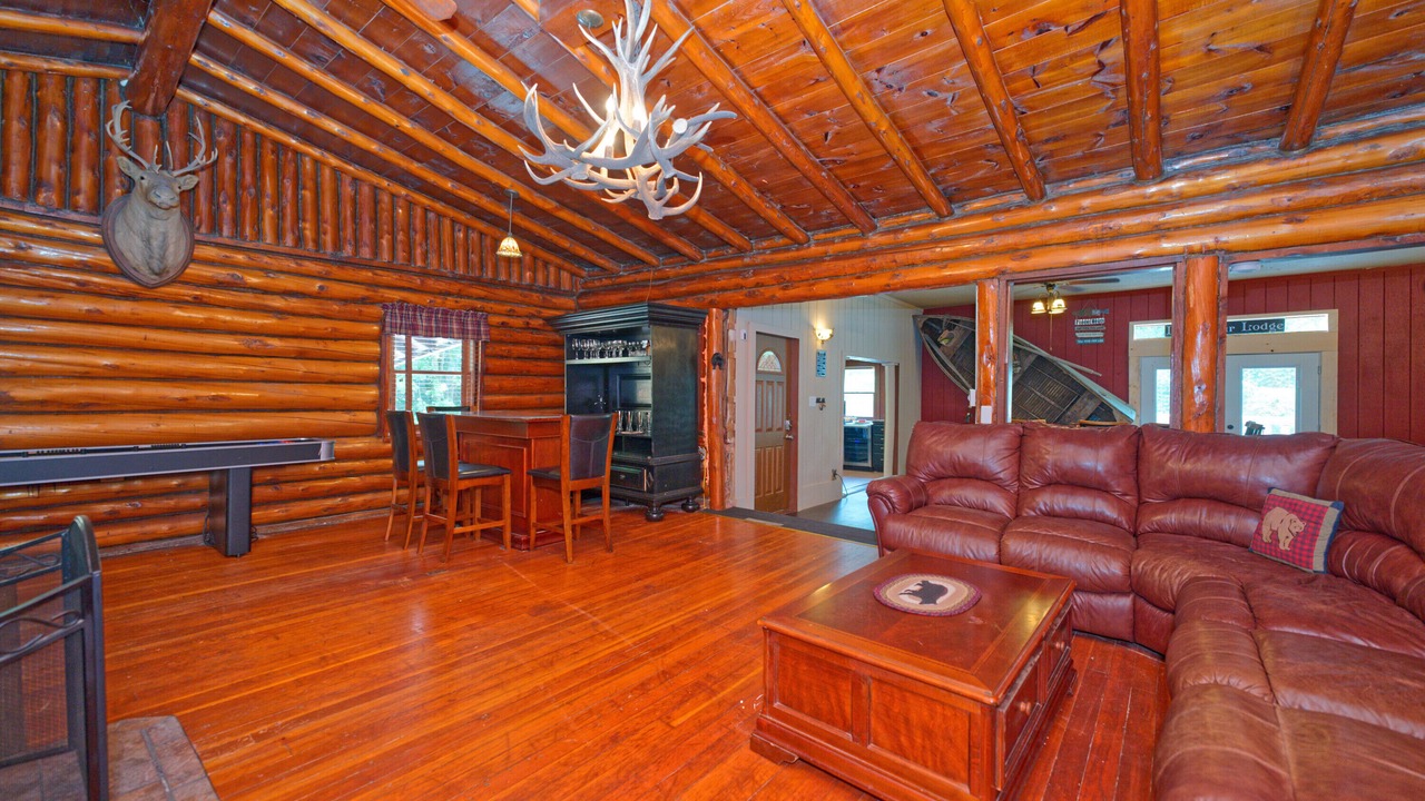 Photo of Livingroom in Lake George