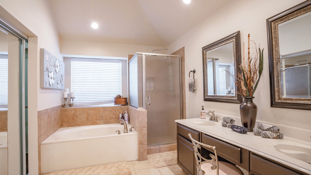 Photo of Bathroom in Allen