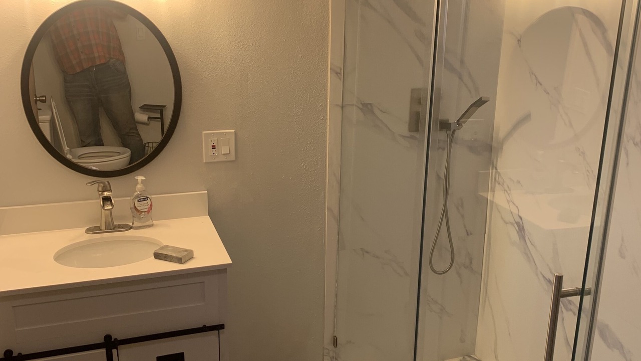 Photo of Bathroom in Four Range