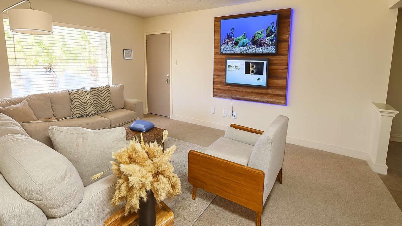 Photo of Livingroom in Uptown