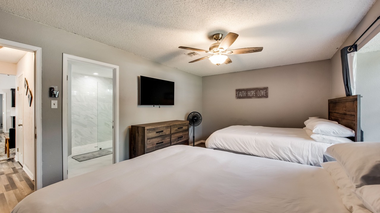 Photo of Bedroom in Lewisville