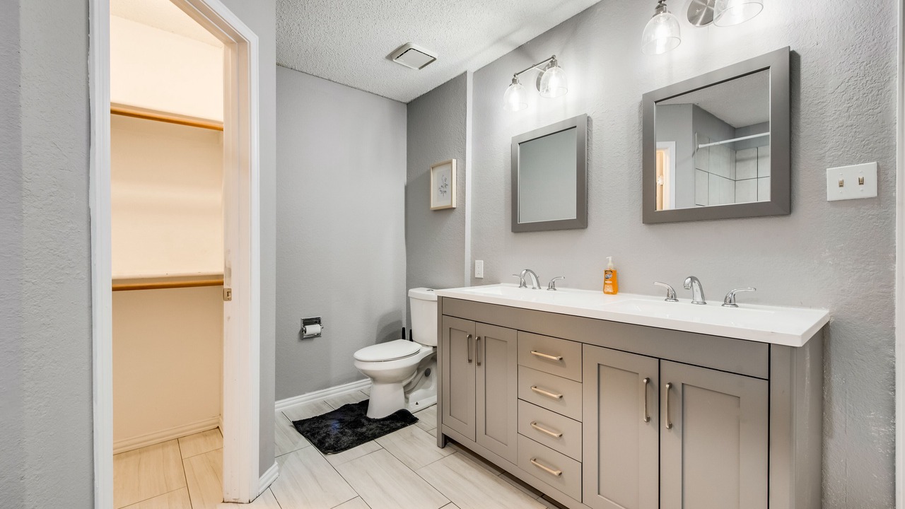 Photo of Bathroom in Lewisville