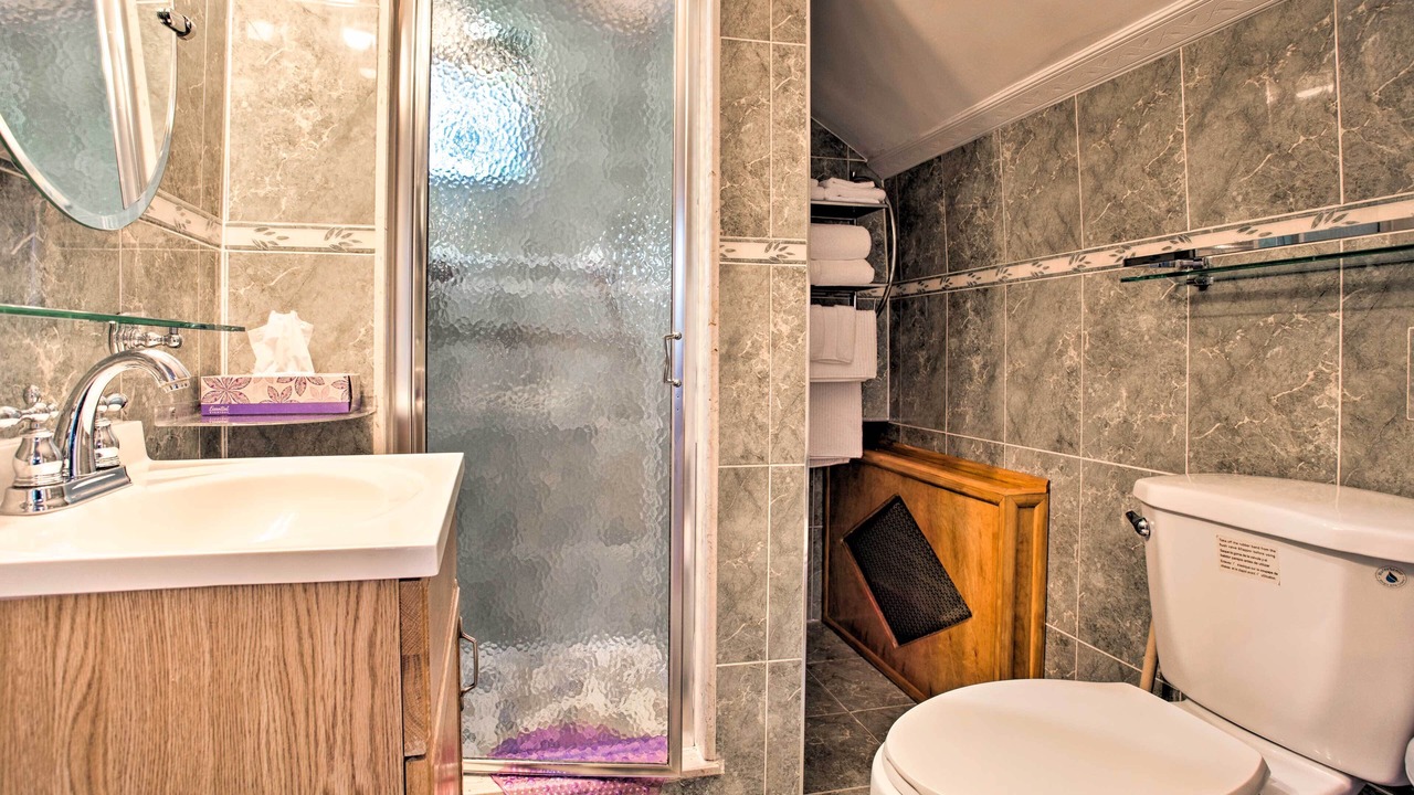 Photo of Bathroom in Park Hill