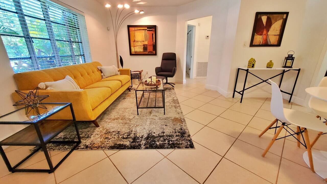 Photo of Livingroom in South Miami