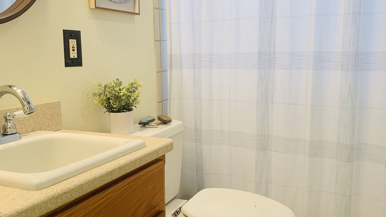 Photo of Bathroom in Graford