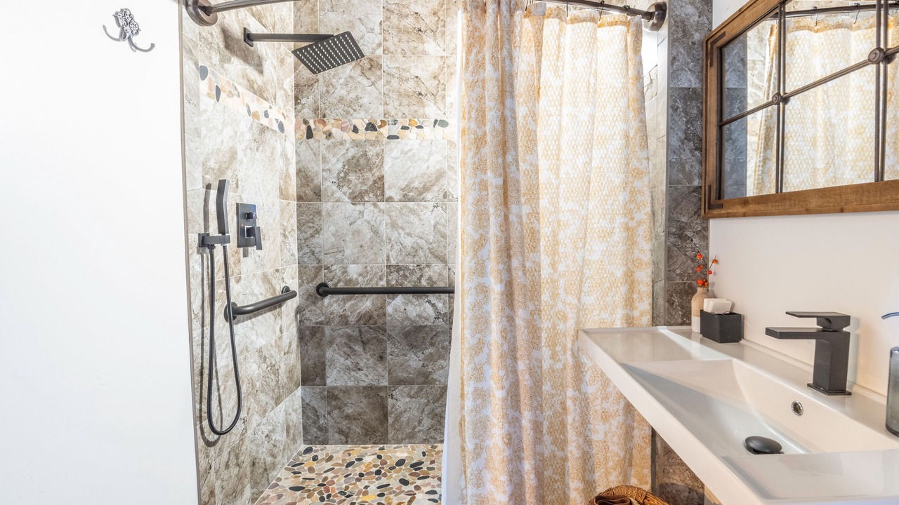 Photo of Bathroom in Red Bluff Estates