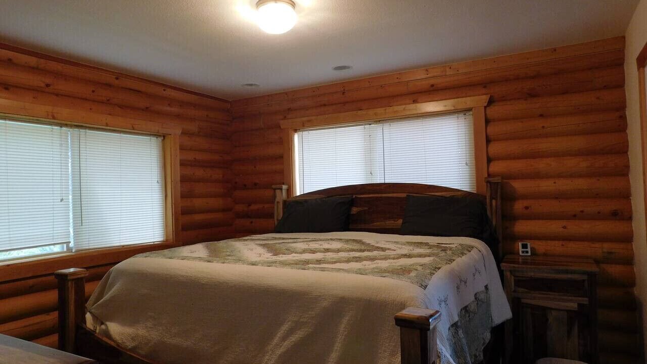 Photo of Bedroom in Cloudcroft