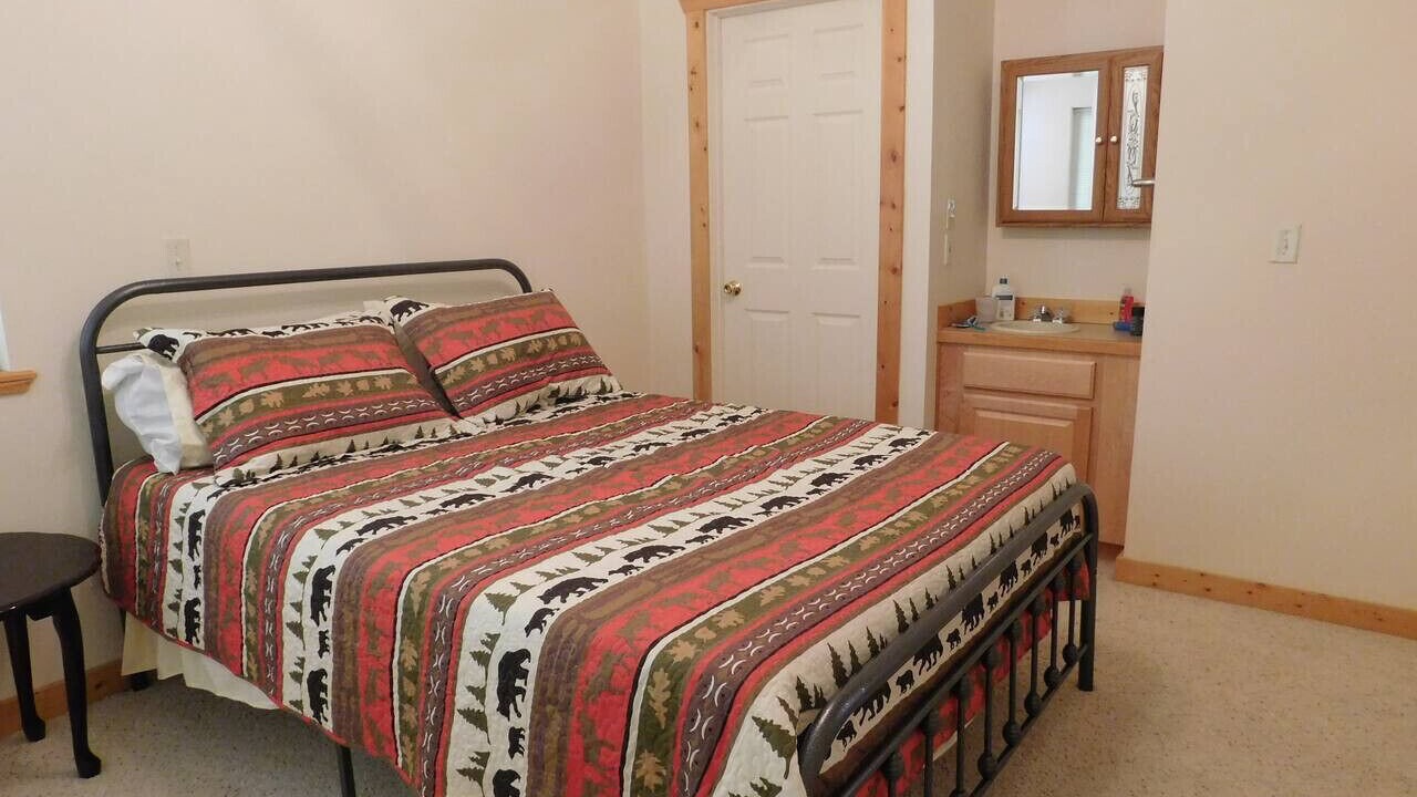 Photo of Bedroom in Cloudcroft