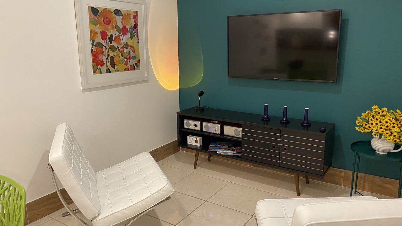 Photo of Livingroom in Town N County Park