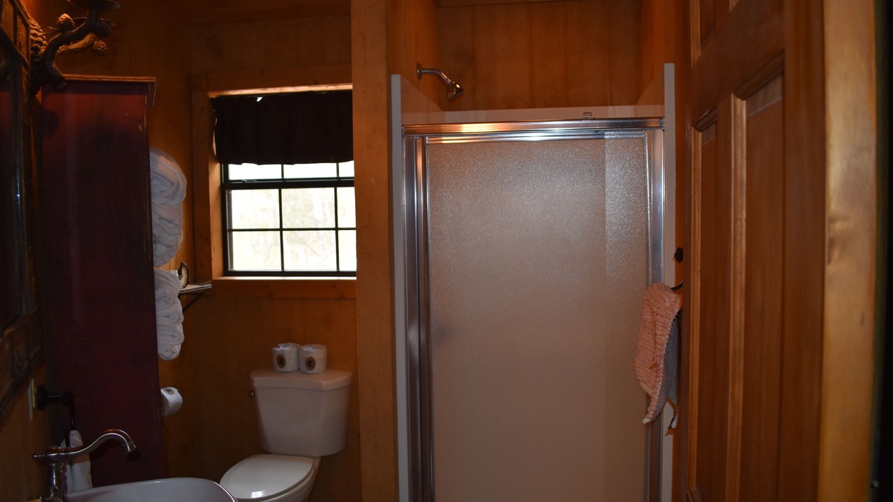 Photo of Bathroom in Walnut Shade