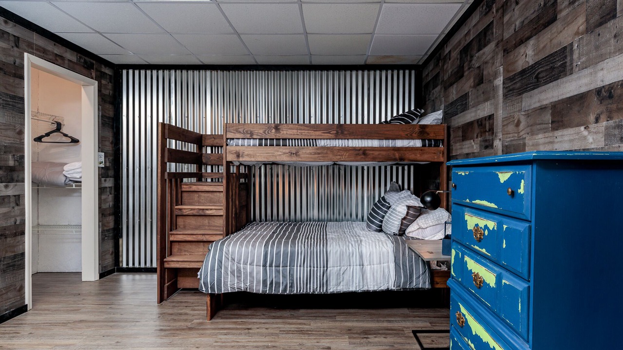 Photo of Bedroom in Rogersville