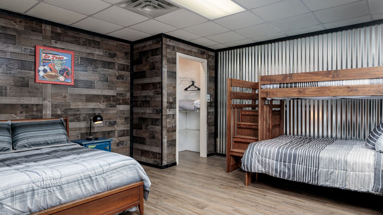 Photo of Bedroom in Rogersville