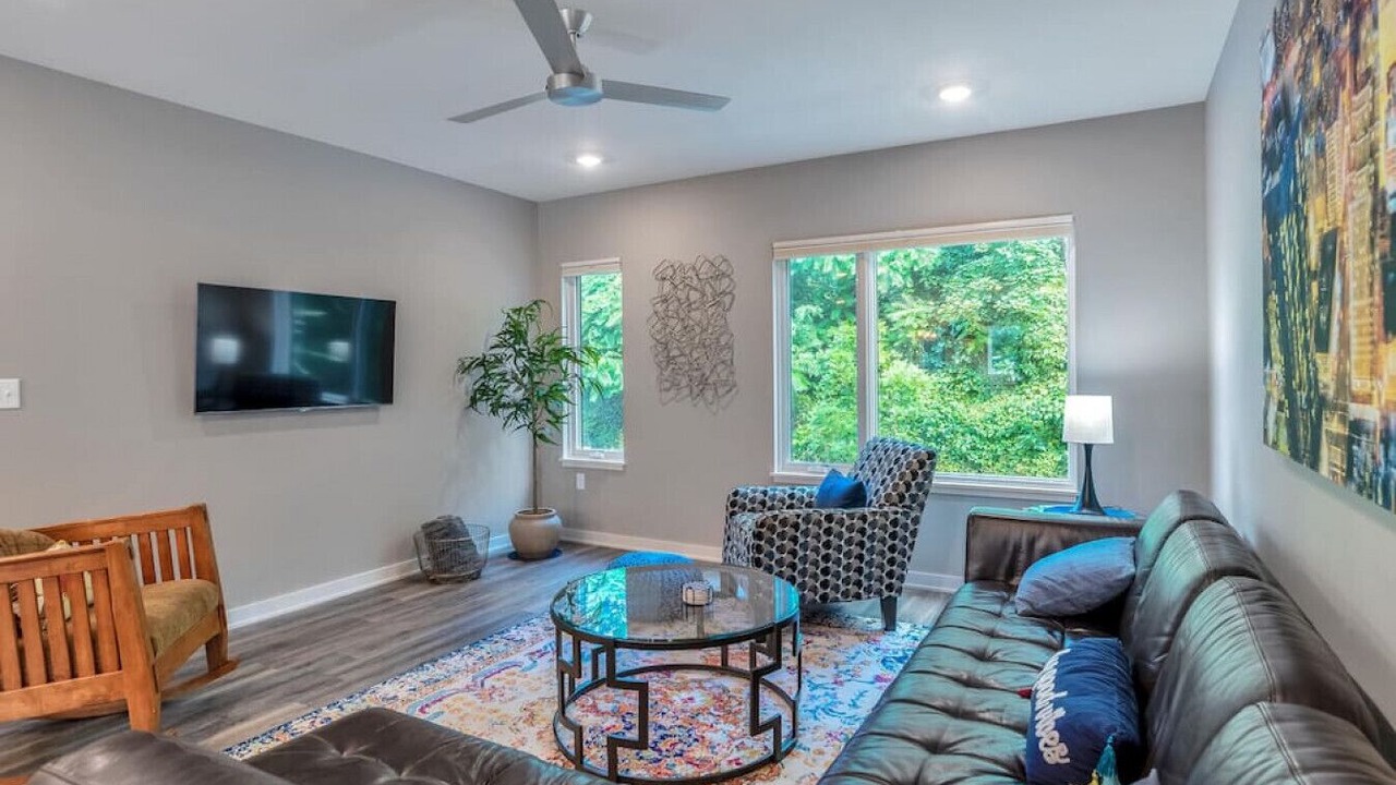 Photo of Livingroom in Asheville