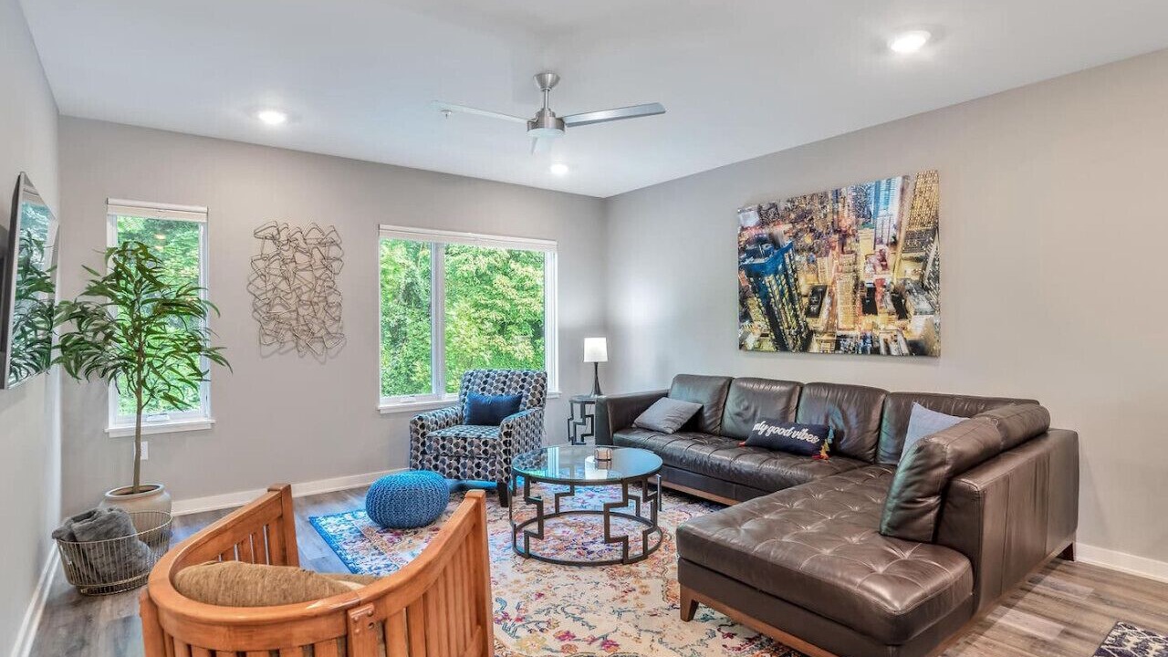 Photo of Livingroom in Asheville