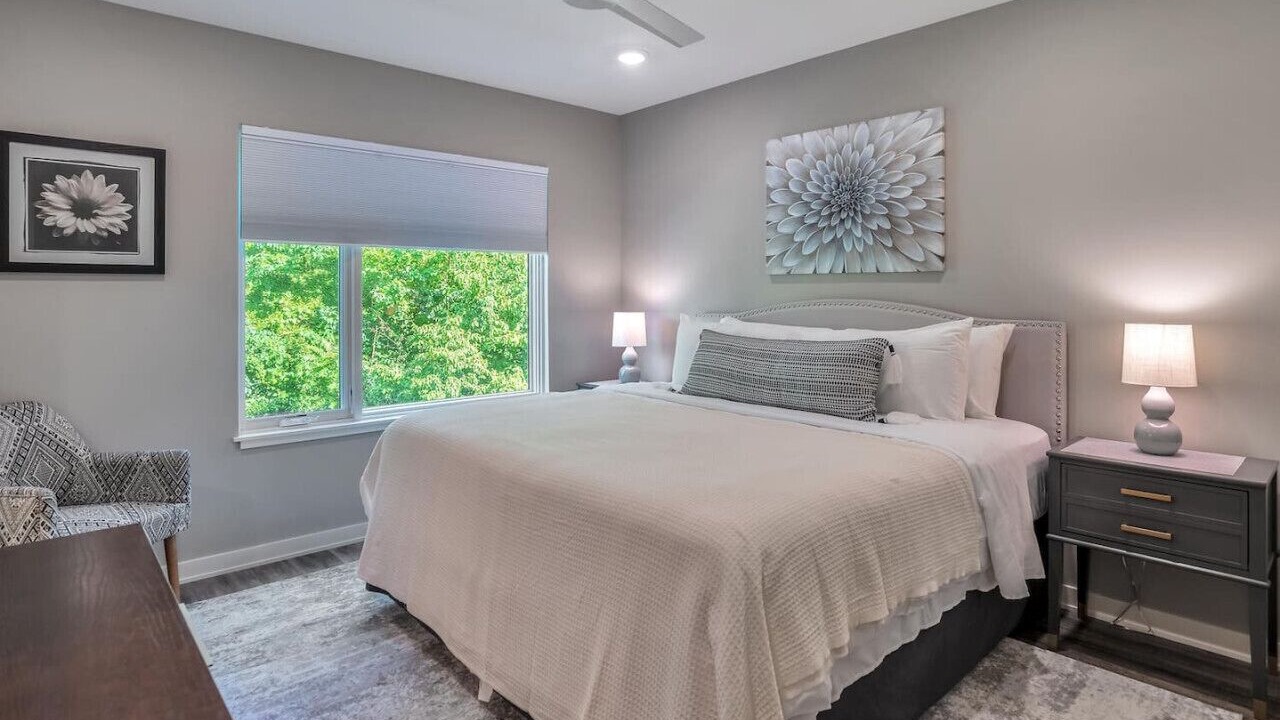 Photo of Bedroom in Asheville