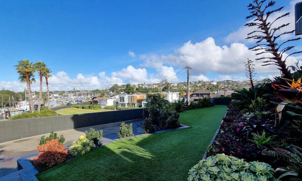 Photo of Outdoor in Castor Bay