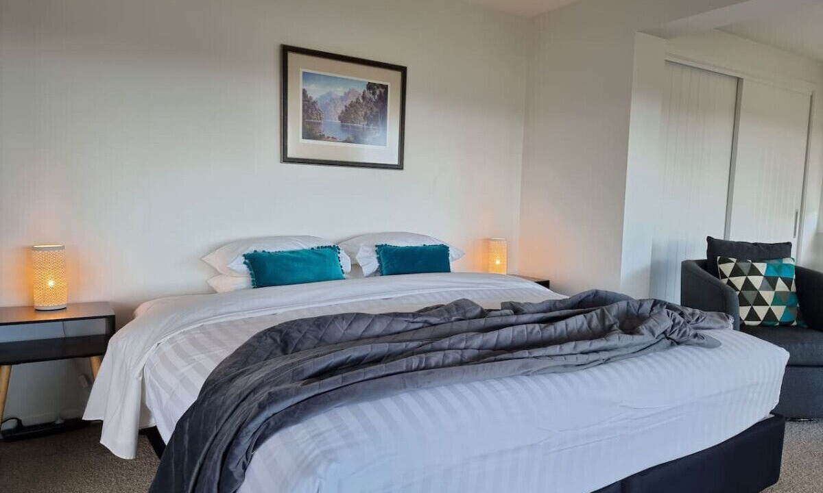 Photo of Bedroom in Castor Bay