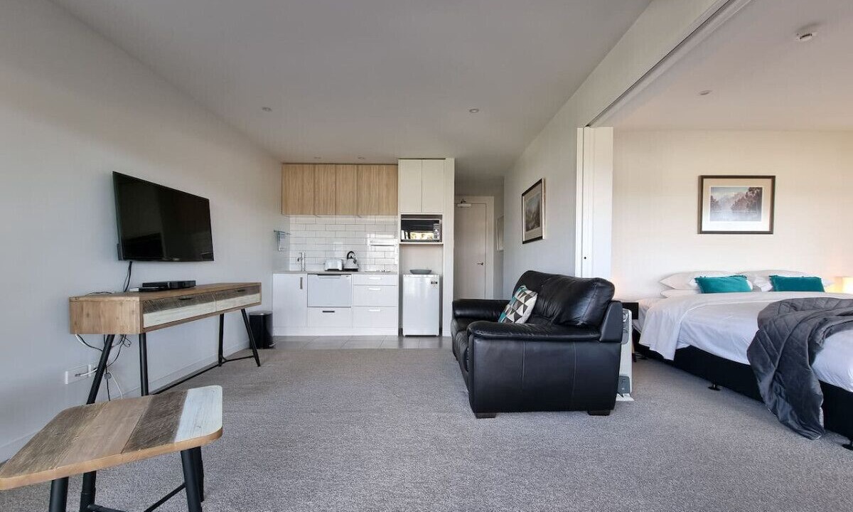 Photo of Bedroom in Castor Bay