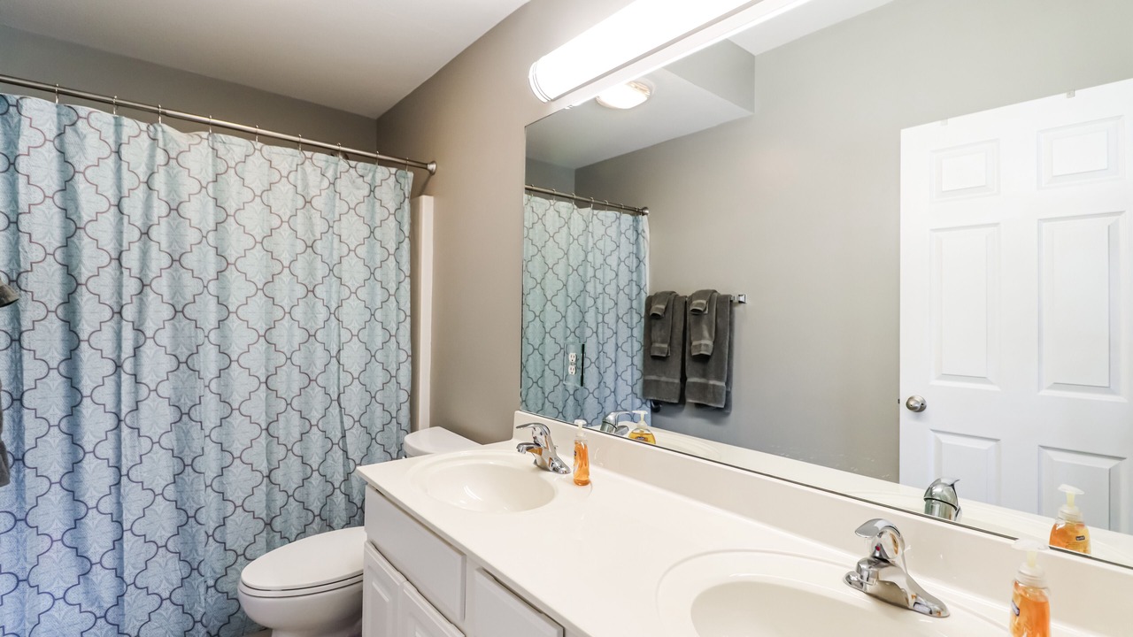 Photo of Bathroom in Camdenton