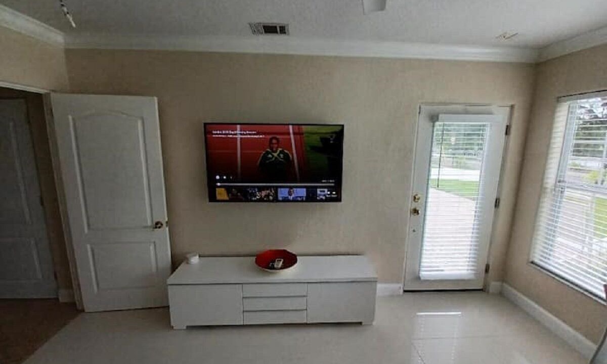 Photo of Bedroom in Lorna Doone