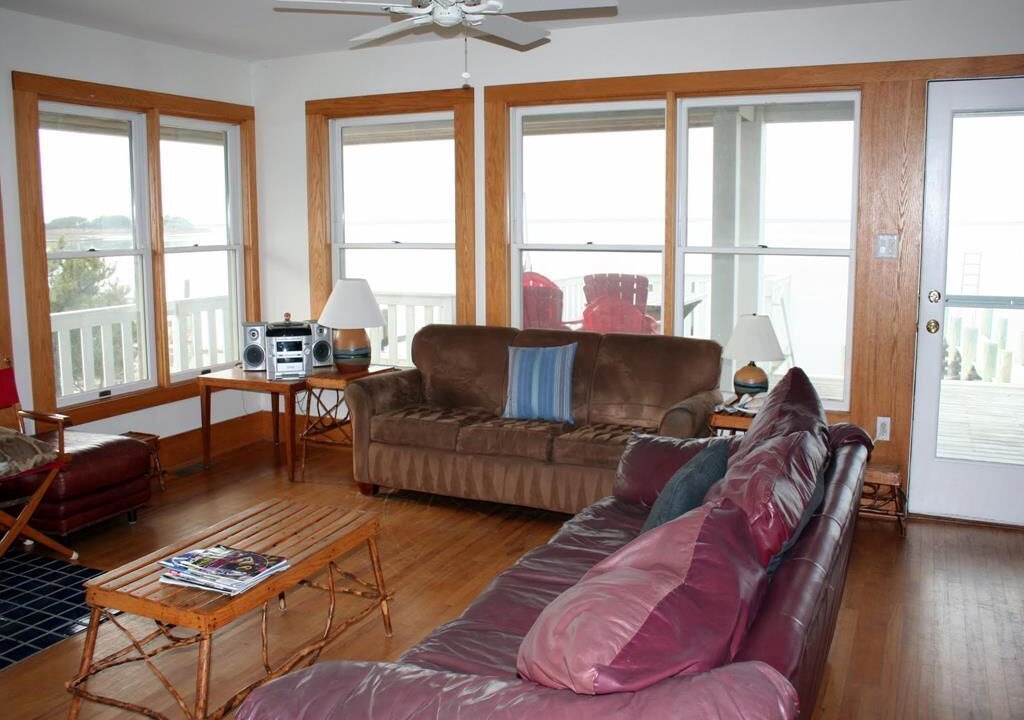 Photo of Livingroom in Loveladies