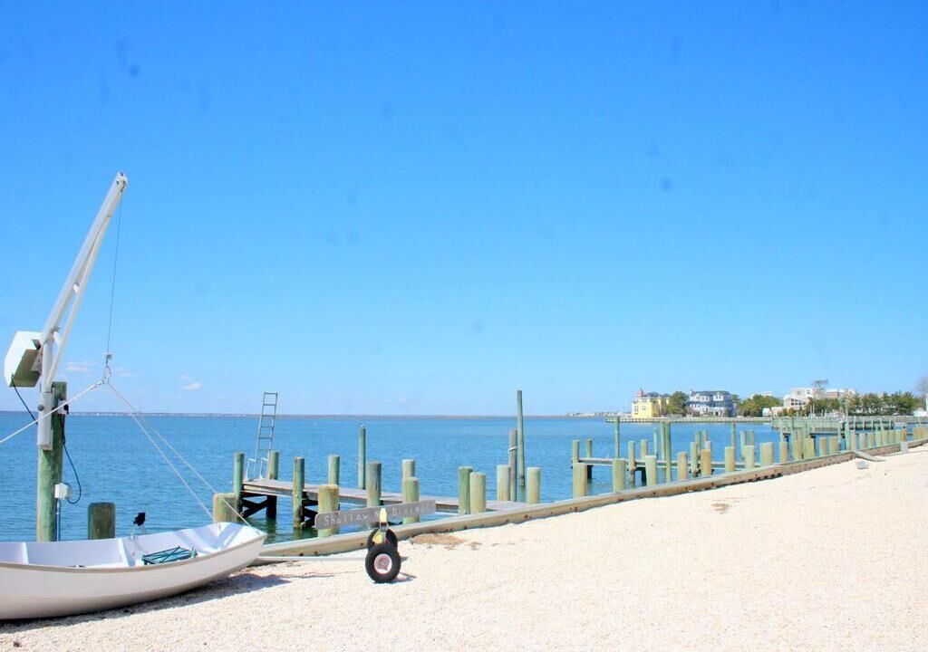 Photo of Others in Loveladies