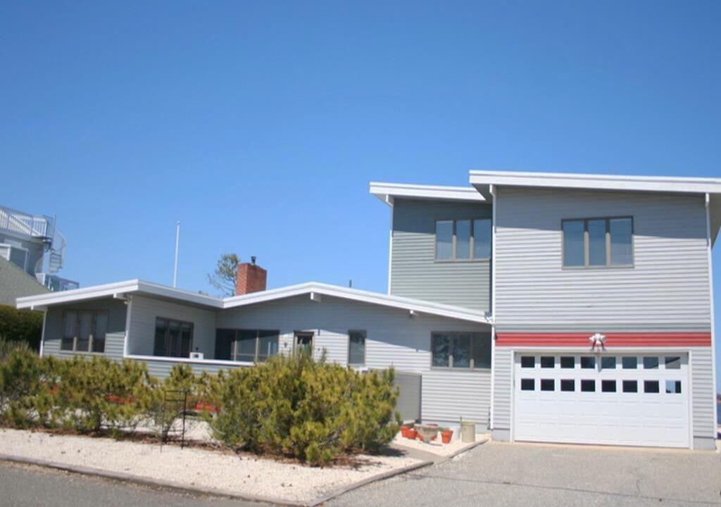 Photo of Others in Loveladies