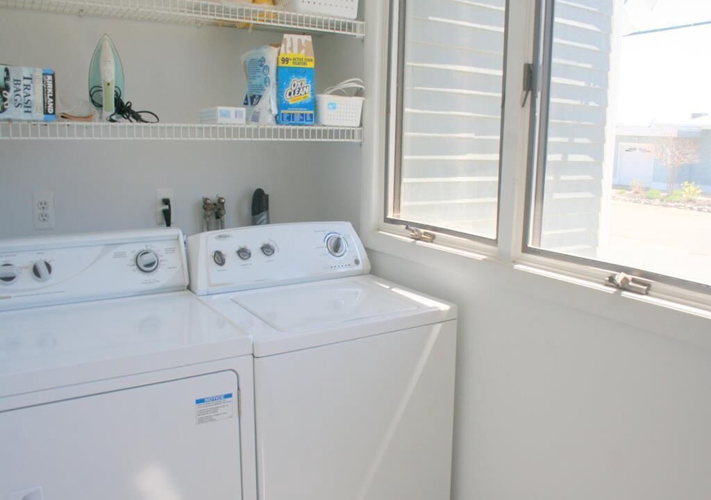 Photo of Others in Loveladies