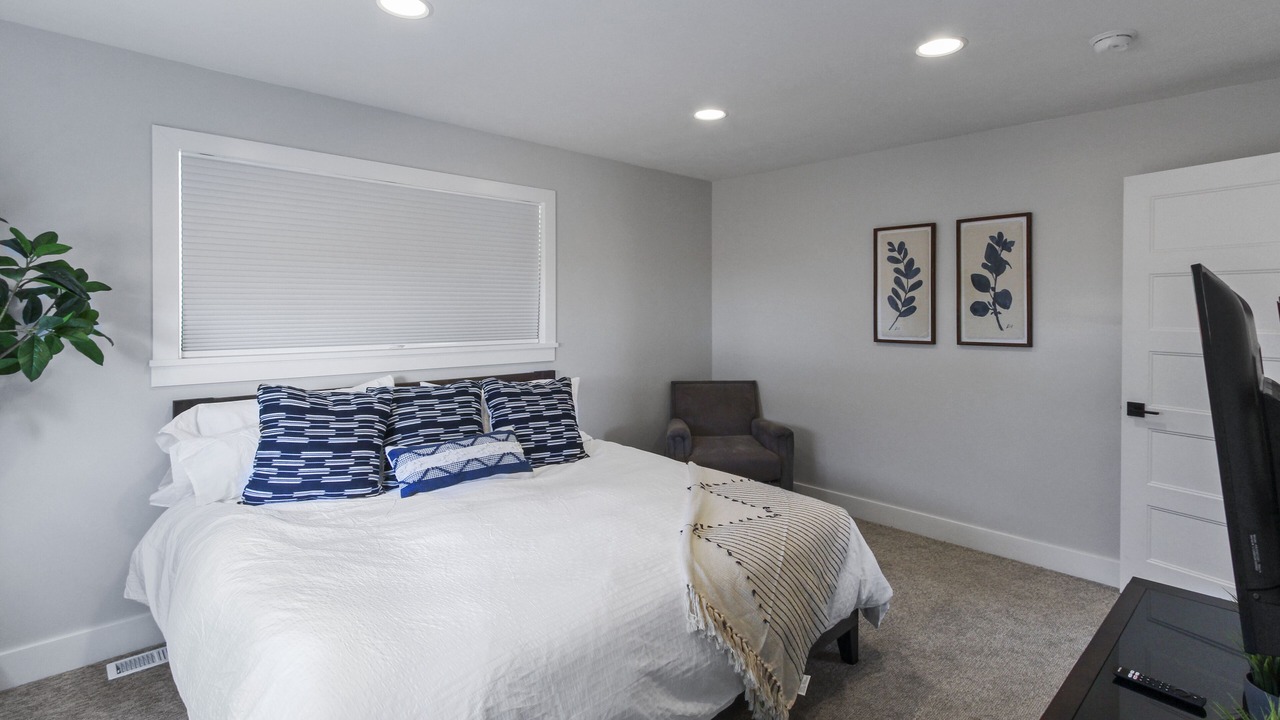 Photo of Bedroom in Canyon Rim