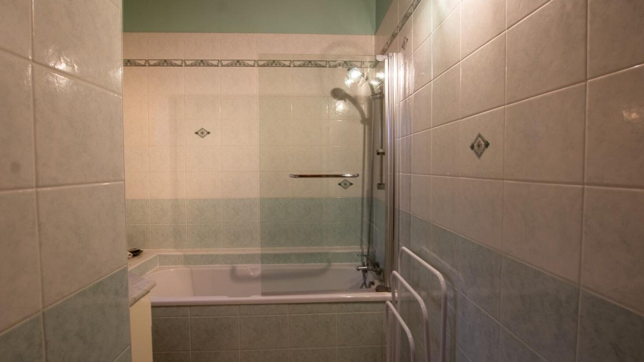 Photo of Bathroom in Monpazier