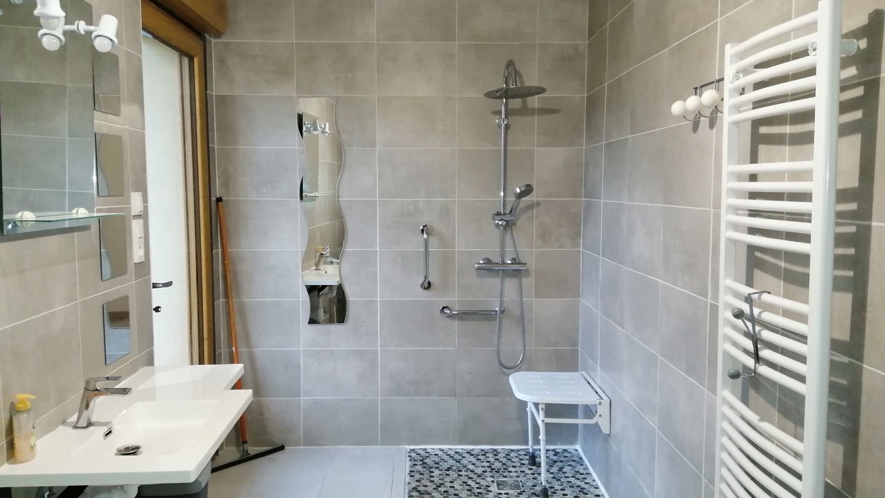 Photo of Bathroom in Saint-Germain-du-Crioult