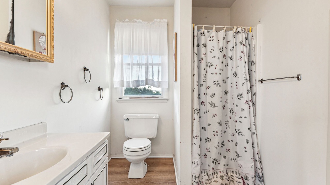 Photo of Bathroom in Cape May Court House