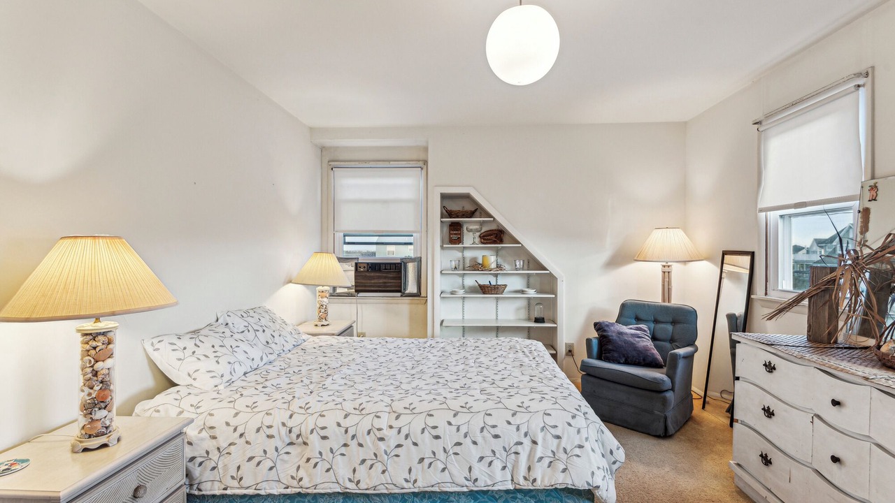 Photo of Bedroom in Cape May Court House