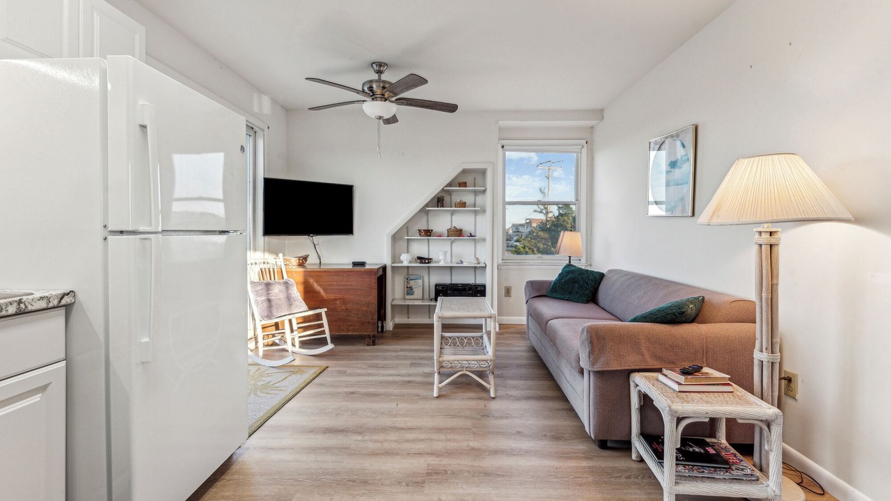 Photo of Livingroom in Cape May Court House