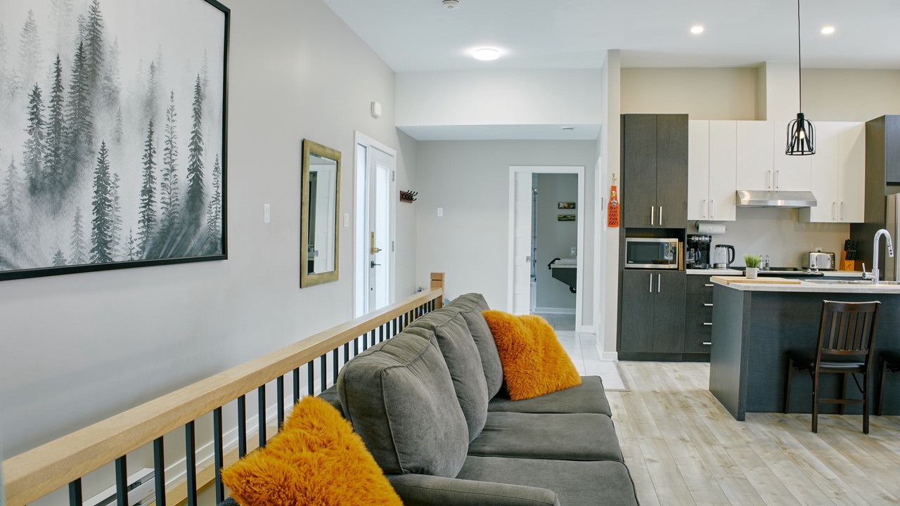 Photo of Livingroom in Chertsey