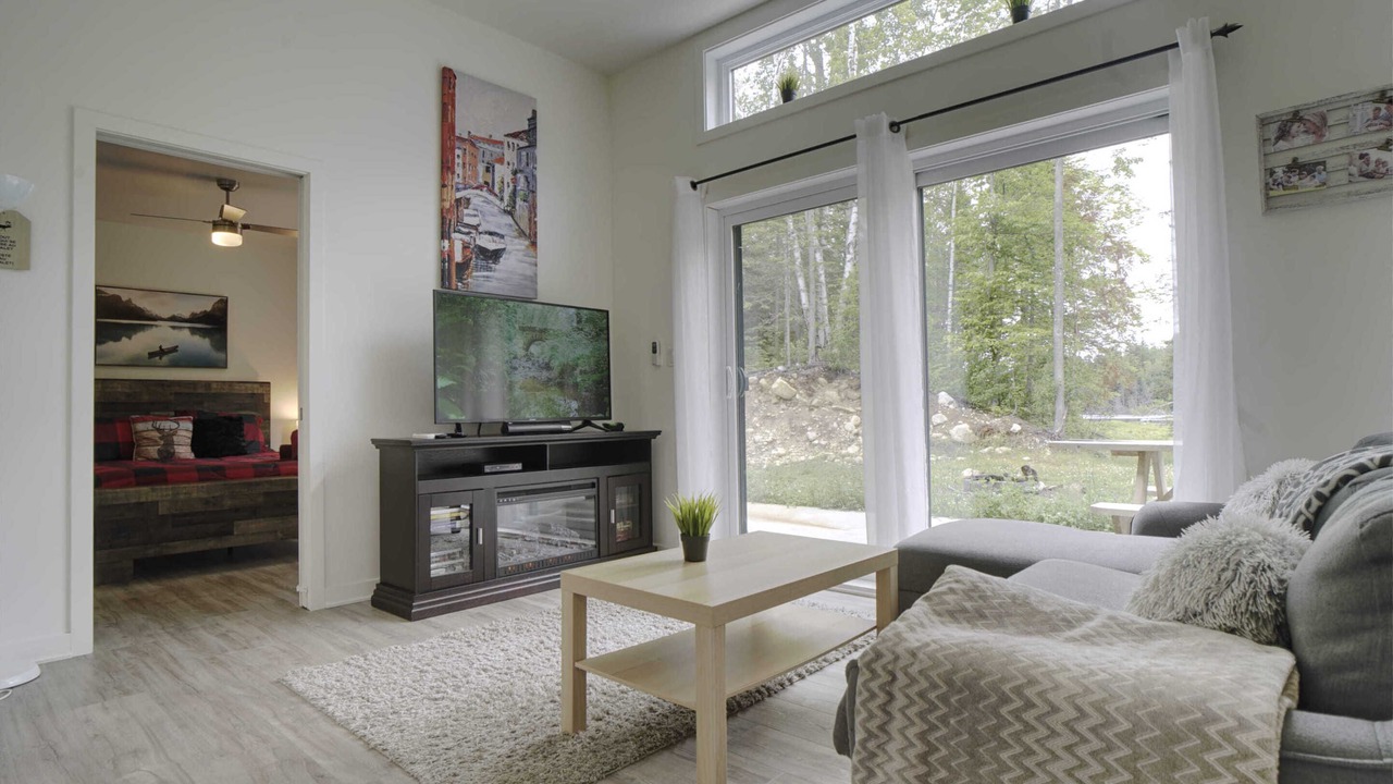 Photo of Livingroom in Chertsey