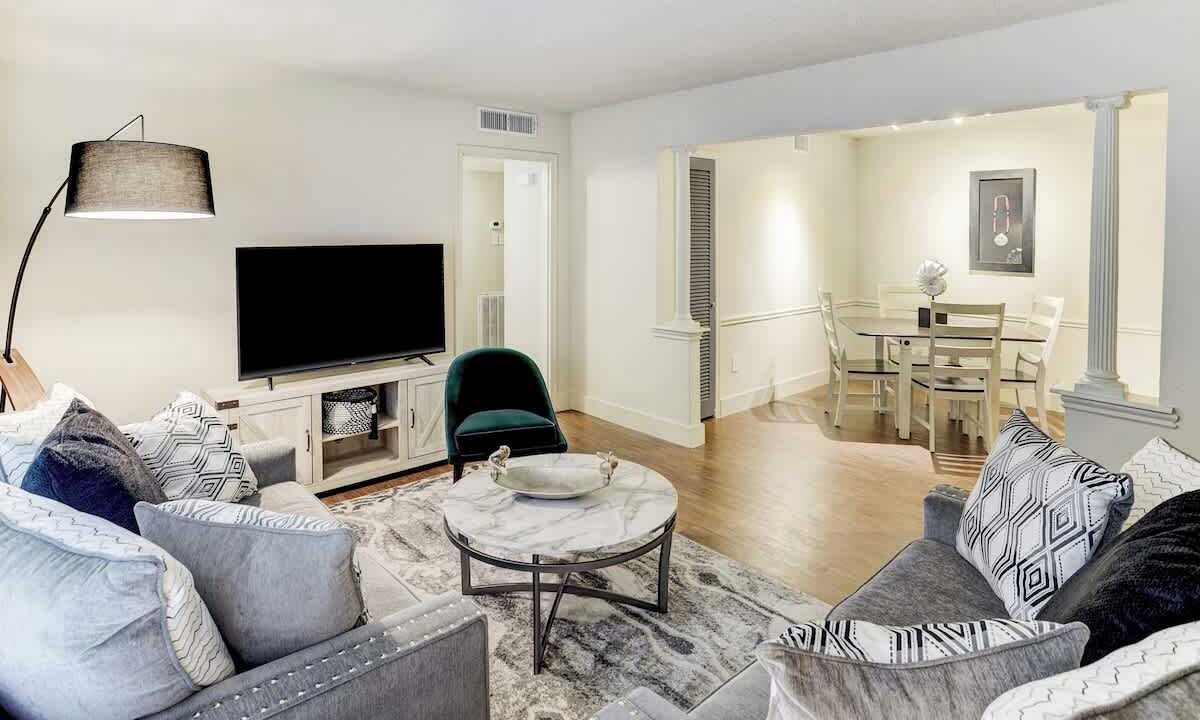 Photo of Bedroom in Uptown